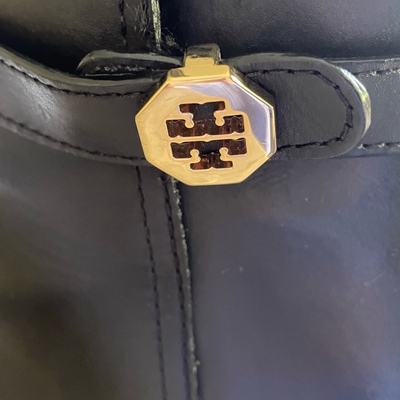 Tory Burch Bristol Black Leather Bootie Gold Logo 8 1/2 - Picture 12 of 14